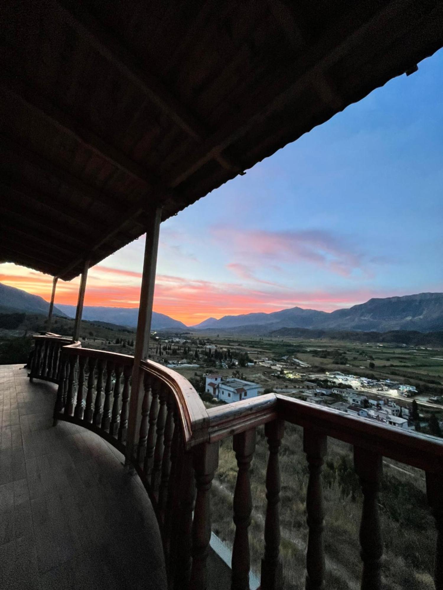 Elsa'S Villa Gjirokastër Esterno foto