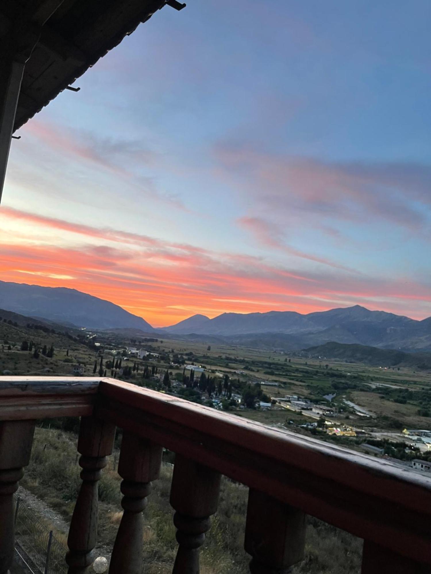 Elsa'S Villa Gjirokastër Esterno foto