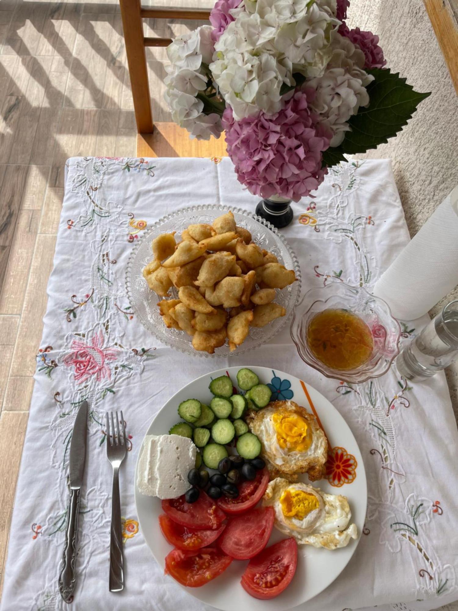 Elsa'S Villa Gjirokastër Esterno foto