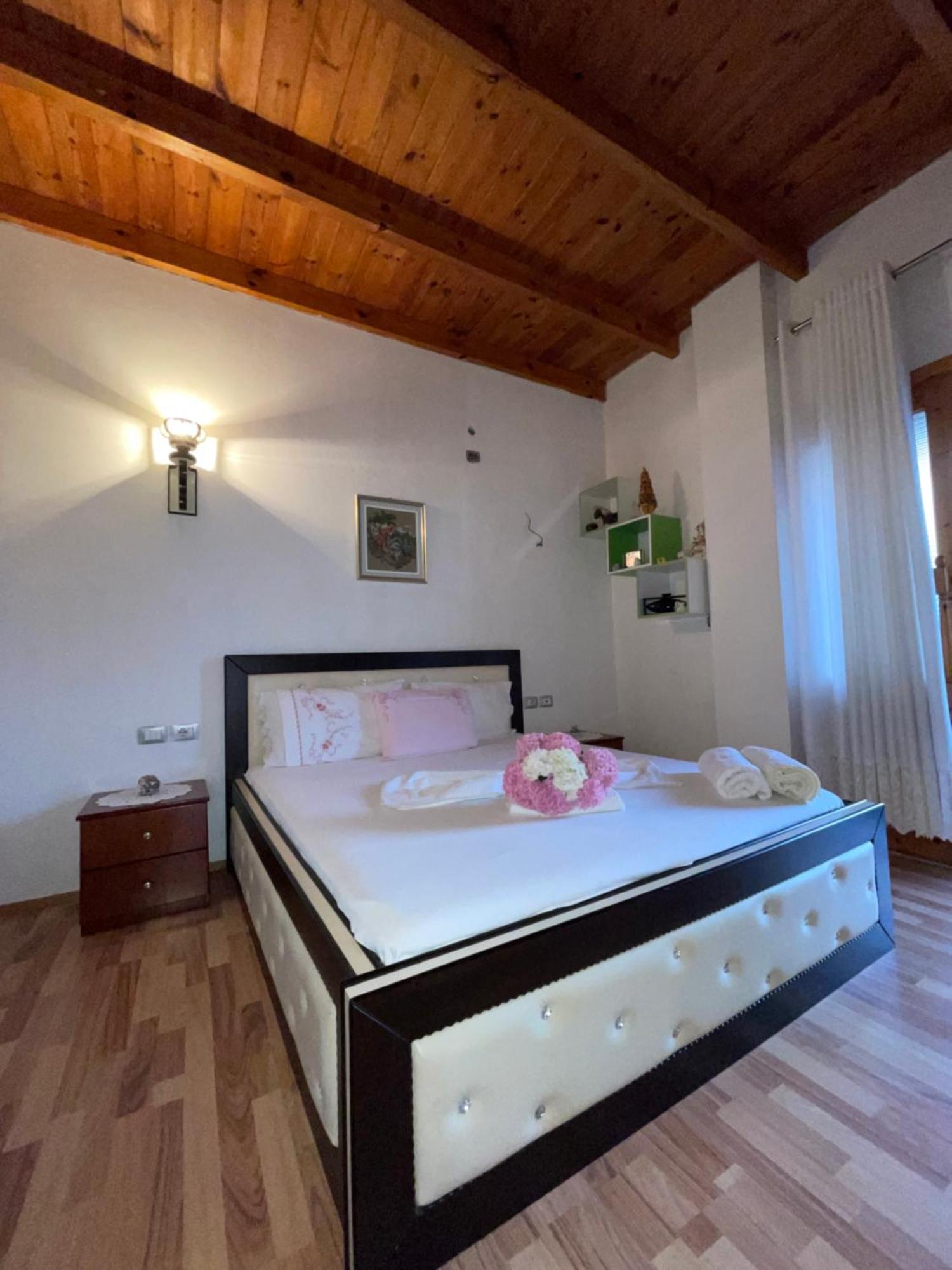 Elsa'S Villa Gjirokastër Esterno foto